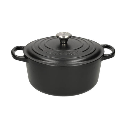 LeCreuset - Roast- / Stew pan Signature round Matte Black 20cm 2.4l (black interior)