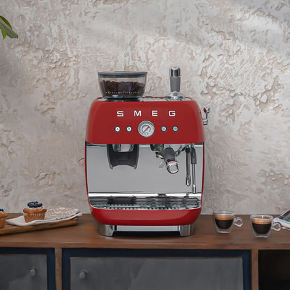 Smeg - Espresso Machine | White | 1950s | Manual espresso machine with integrated bean grinder