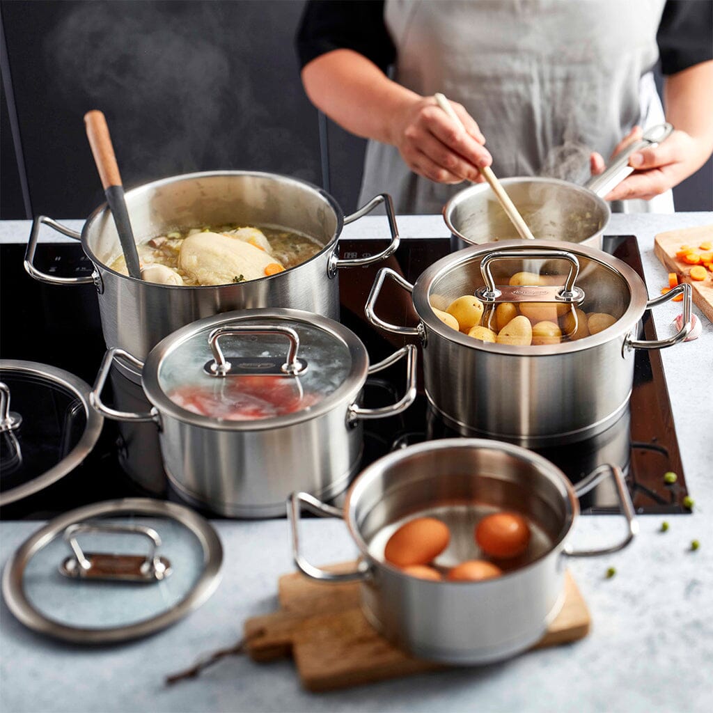 Stainless steel cookware sets