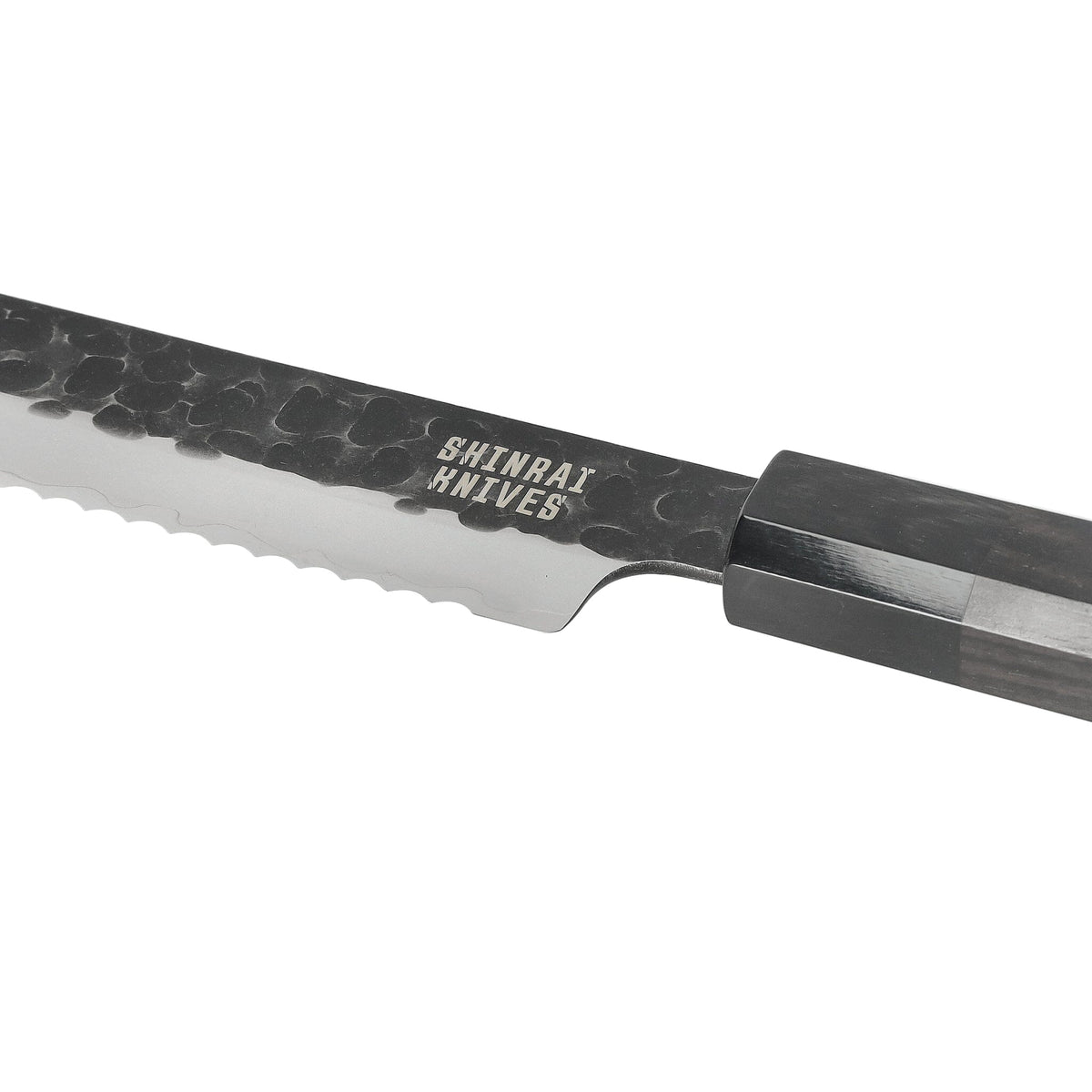Couteau à pain damas Shinrai Knives - Édition Blackout 20 cm