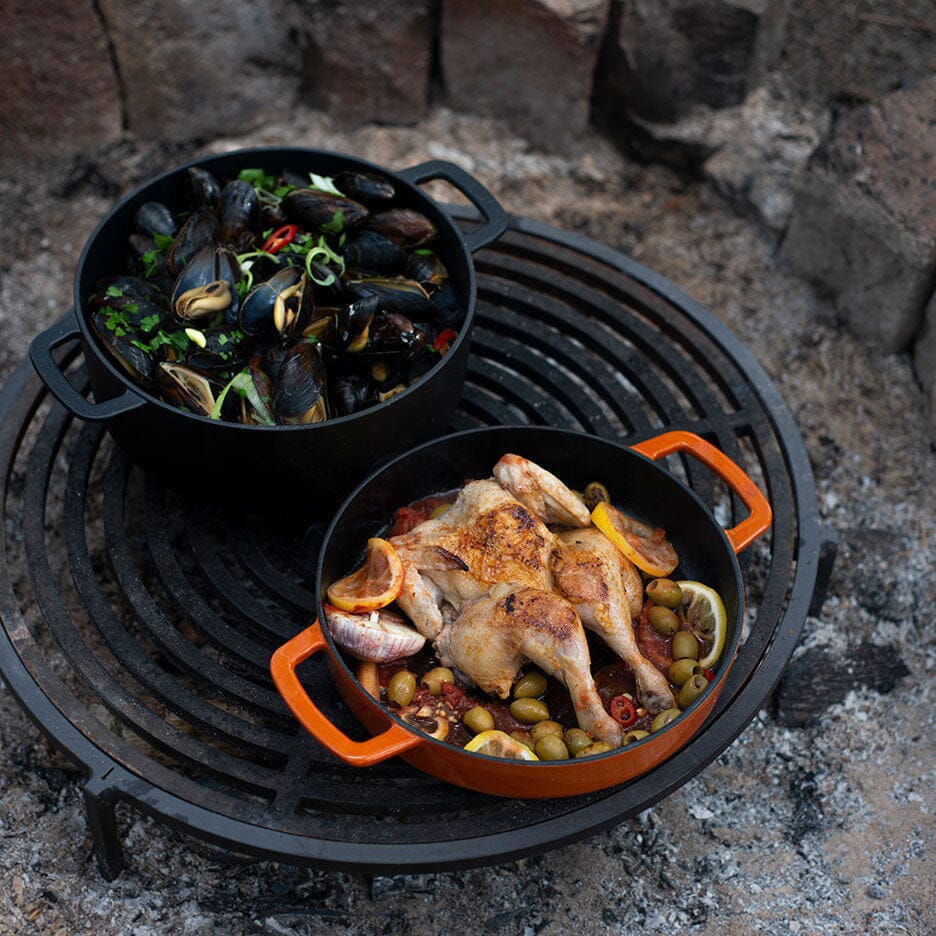 Cast iron frying pans